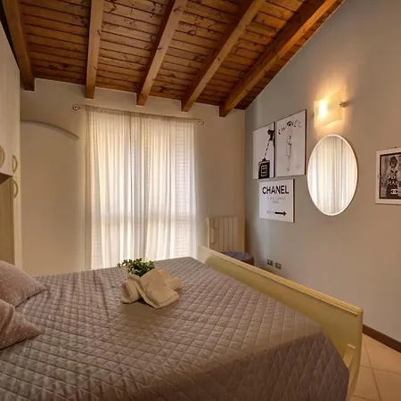 Casa Vacanza Angolo Della Corte * Como
